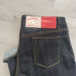 Betty Smith X Hello Kitty